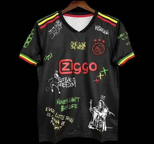 Trikot Ajax Saison 2022-2023 Sonderedition One Love