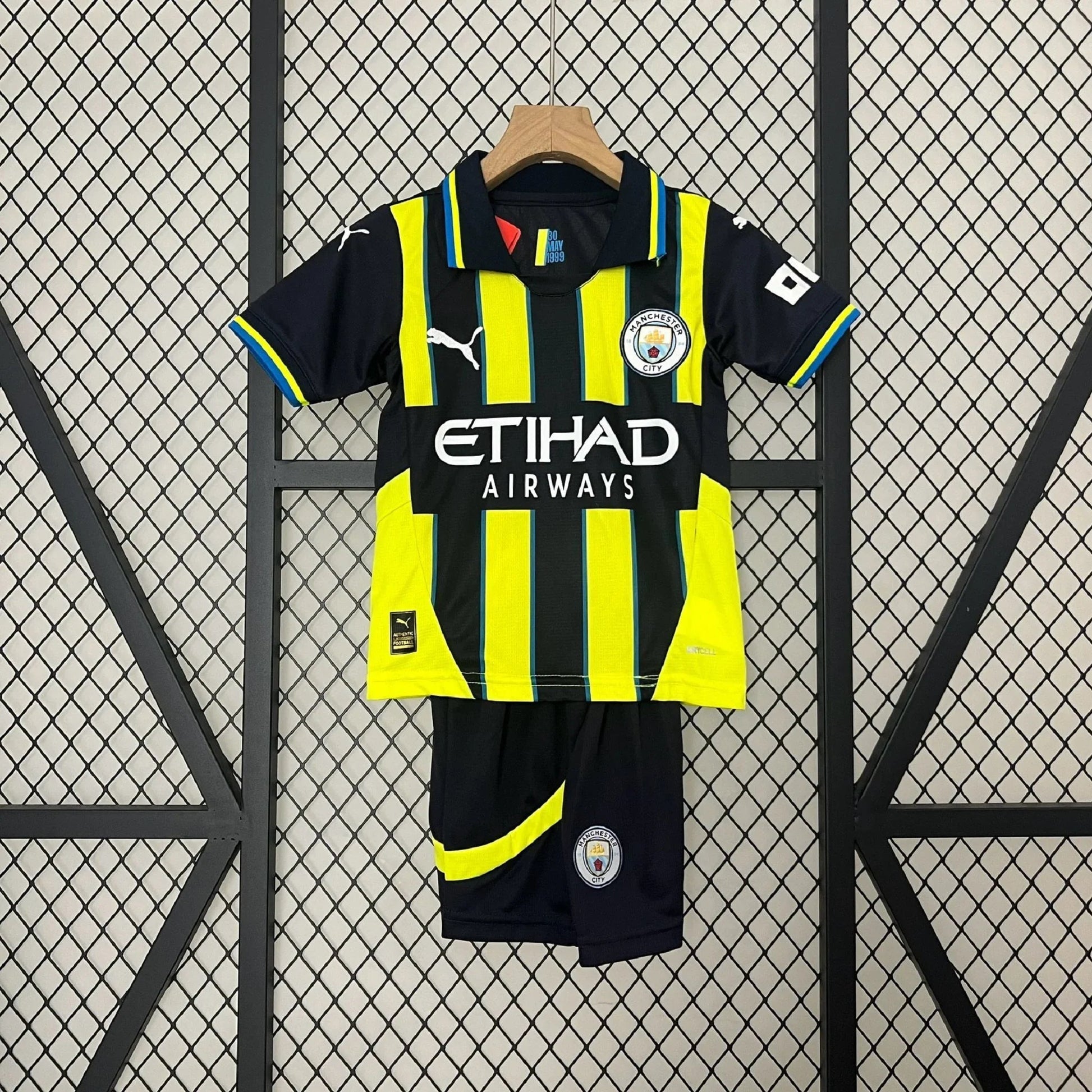 Kinder-Set Manchester City Auswärts 2024-25