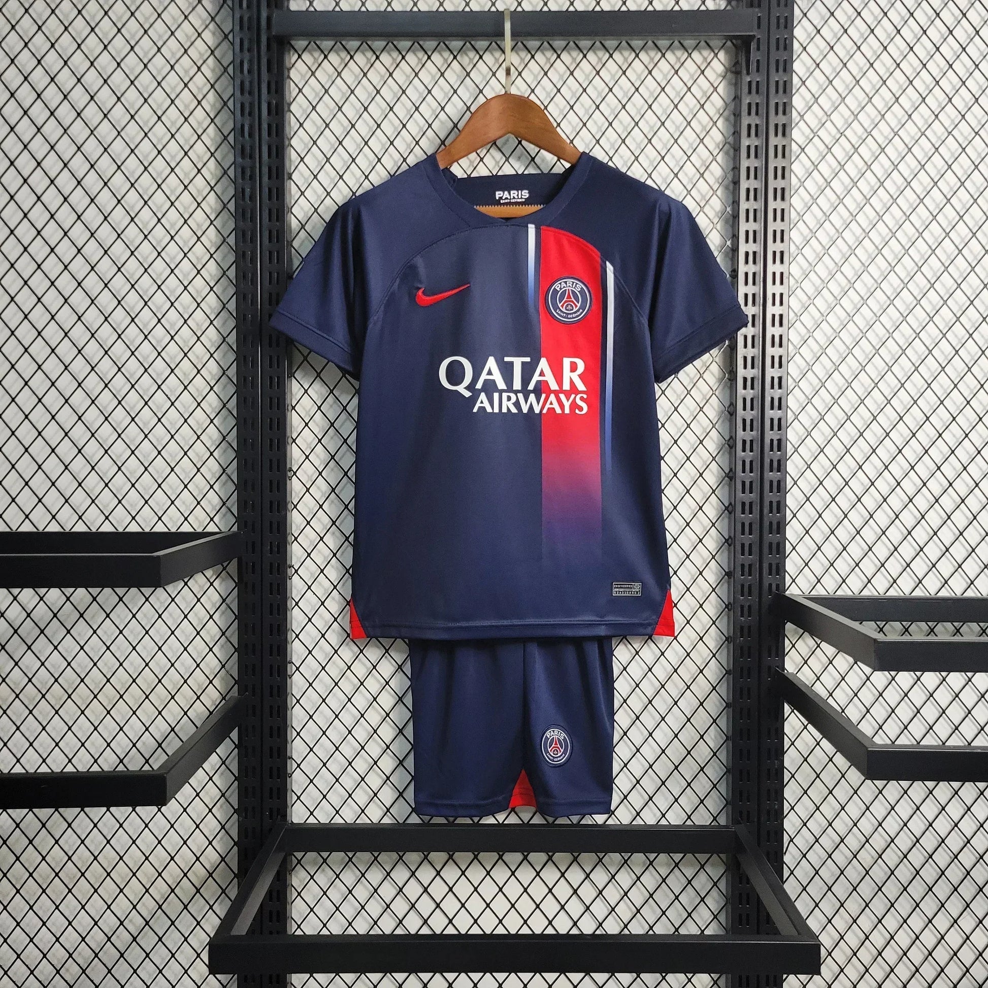 Kinder-Set Paris 2023 2024