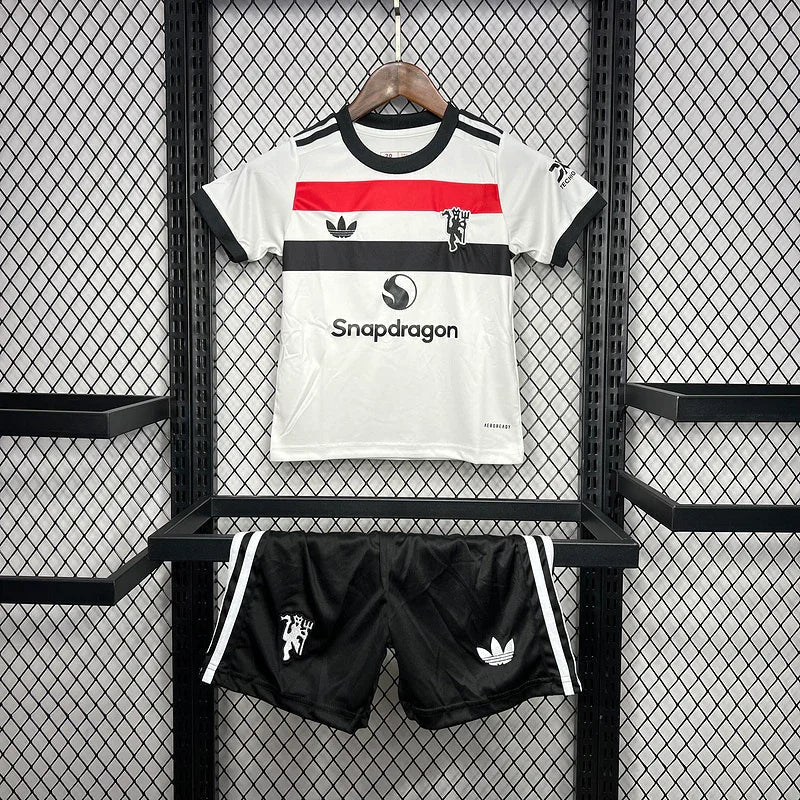 Kinder-Set Manchester United 2024-25