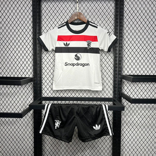 Kinder-Set Manchester United 2024-25