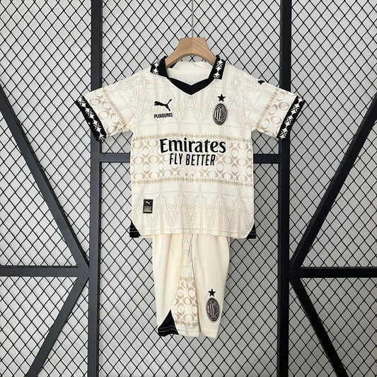 Kinder-Set AC Milan 2024-25